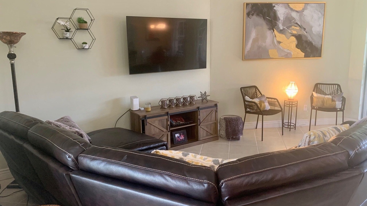 Photo of Livingroom in Fort Myers