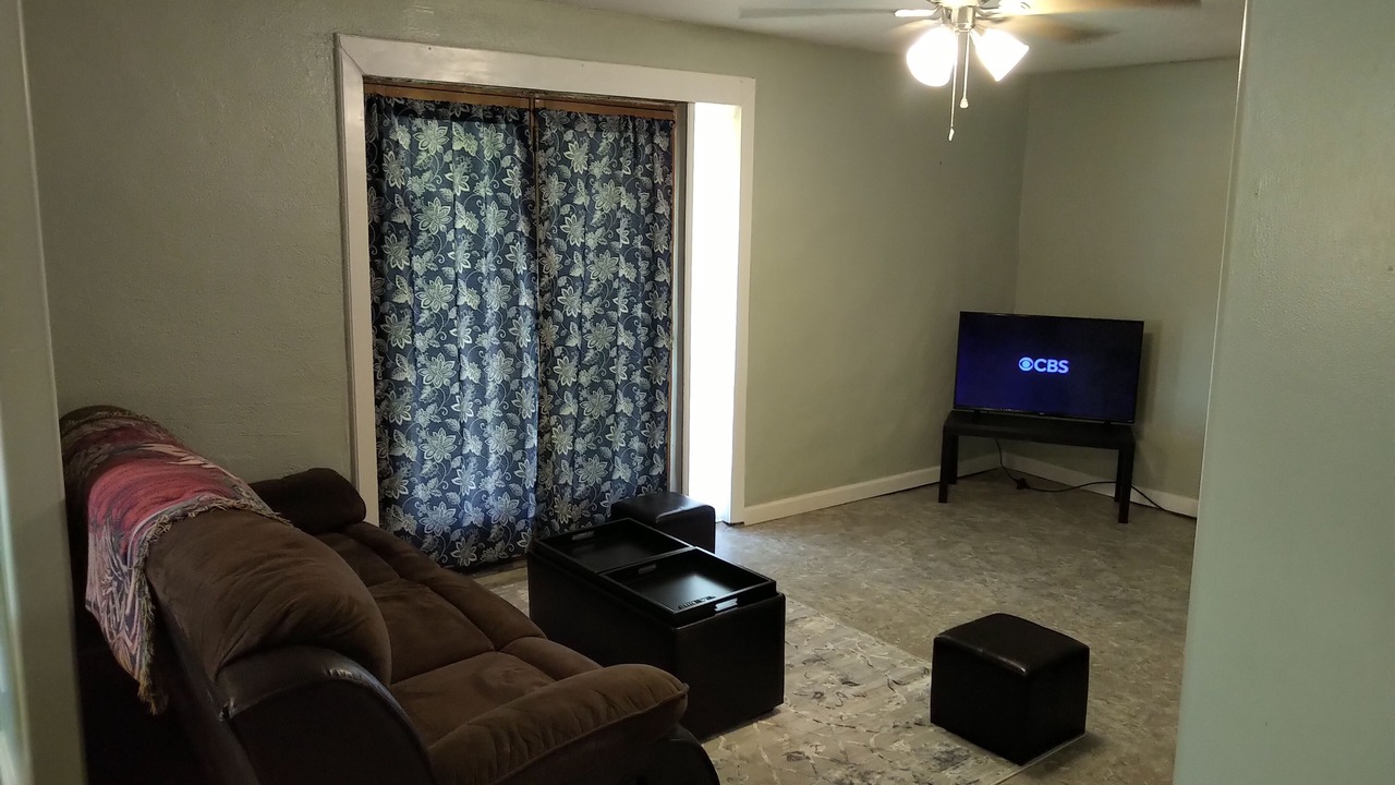 Photo of Livingroom in Johnson County