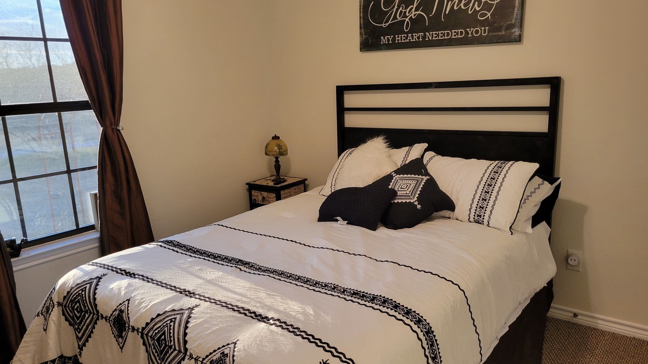 Photo of Bedroom in Kempner