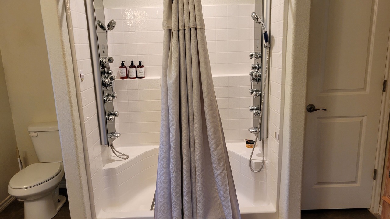 Photo of Bathroom in Kempner