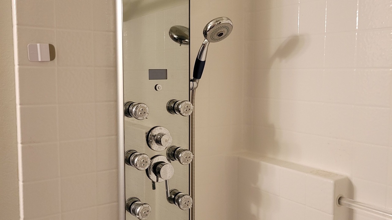 Photo of Bathroom in Kempner
