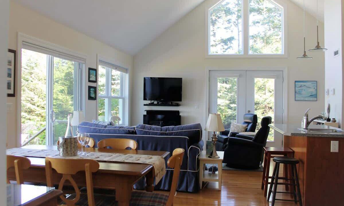 Photo of Livingroom in Hancock Point
