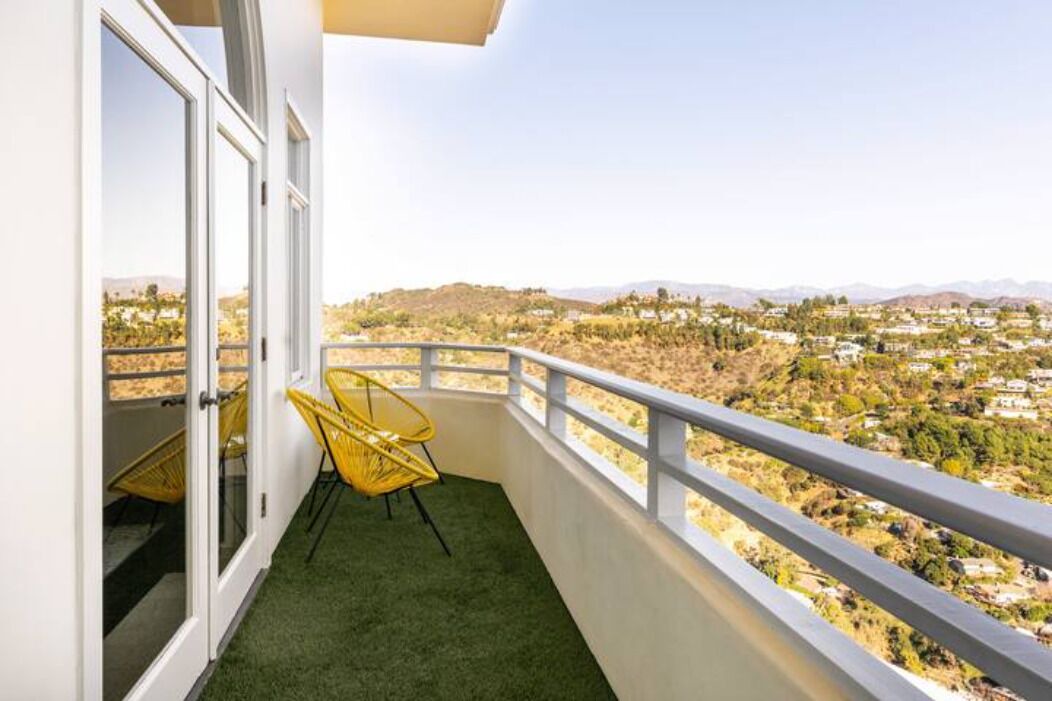 Photo of Outdoor in Hollywood Hills West