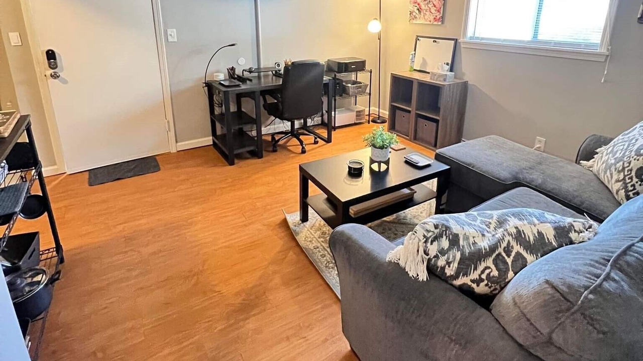 Photo of Livingroom in Rosedale