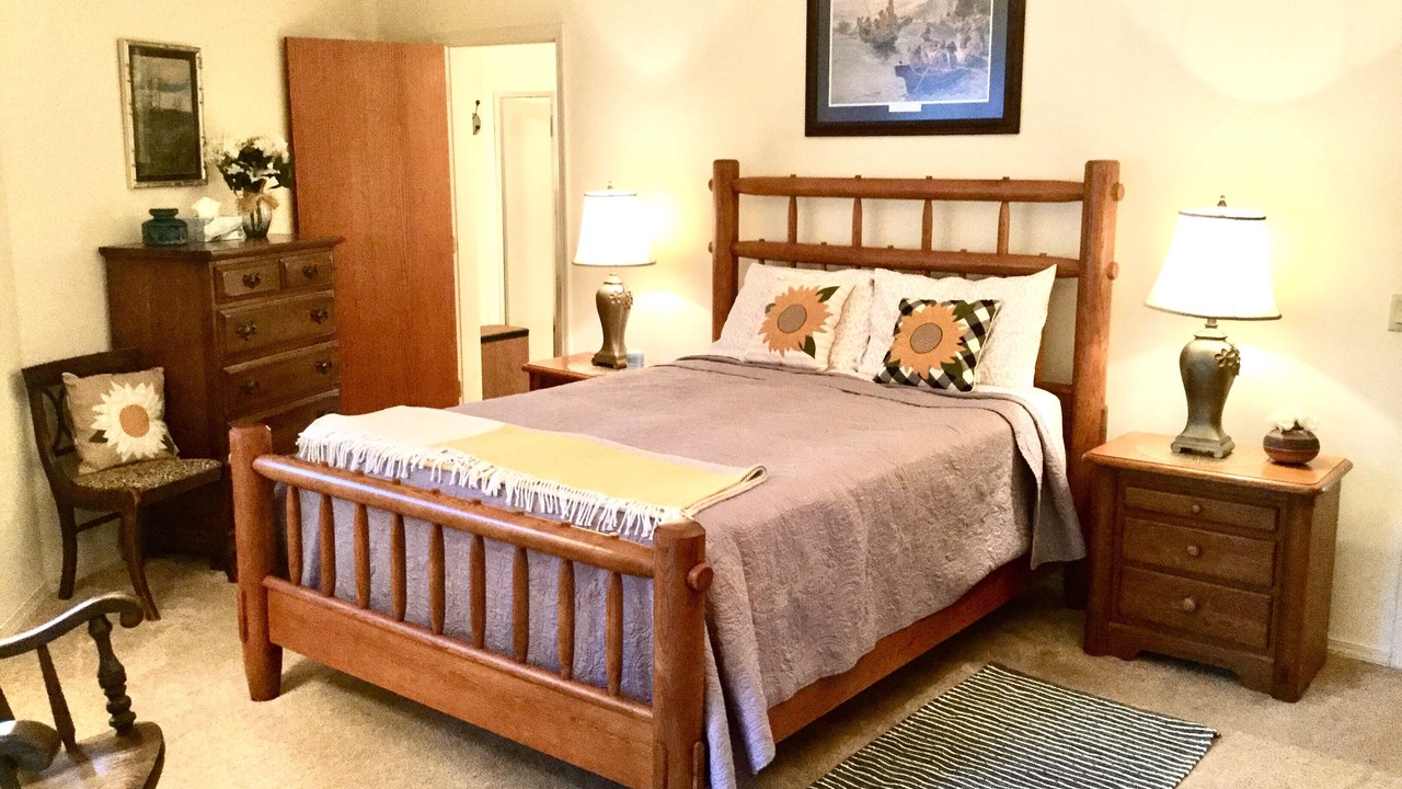 Photo of Bedroom in Cookson