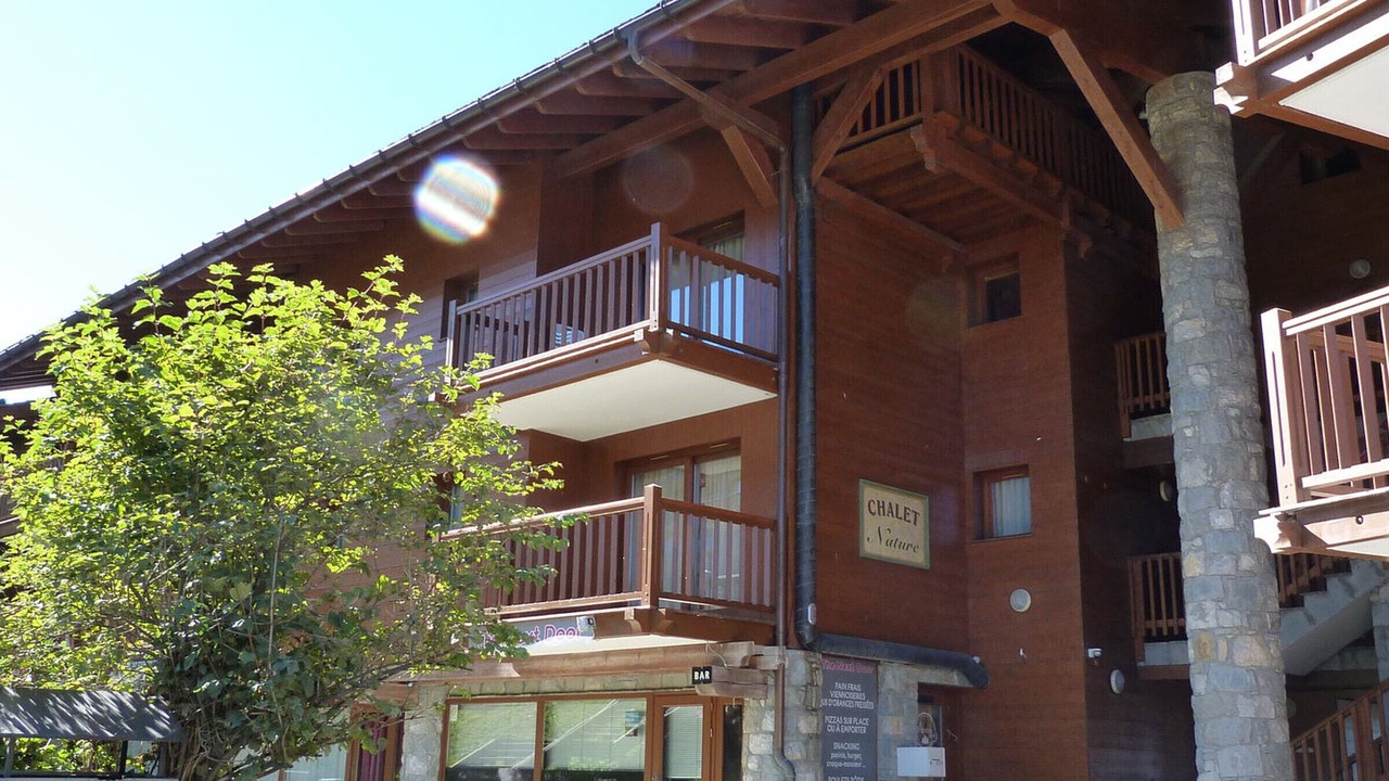 Photo of Outdoor in Arc-1800