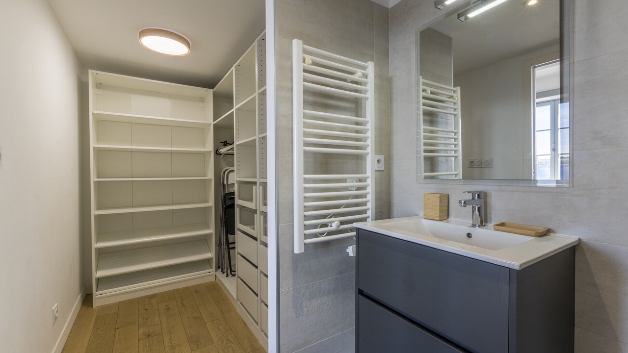 Photo of Bathroom in Gares