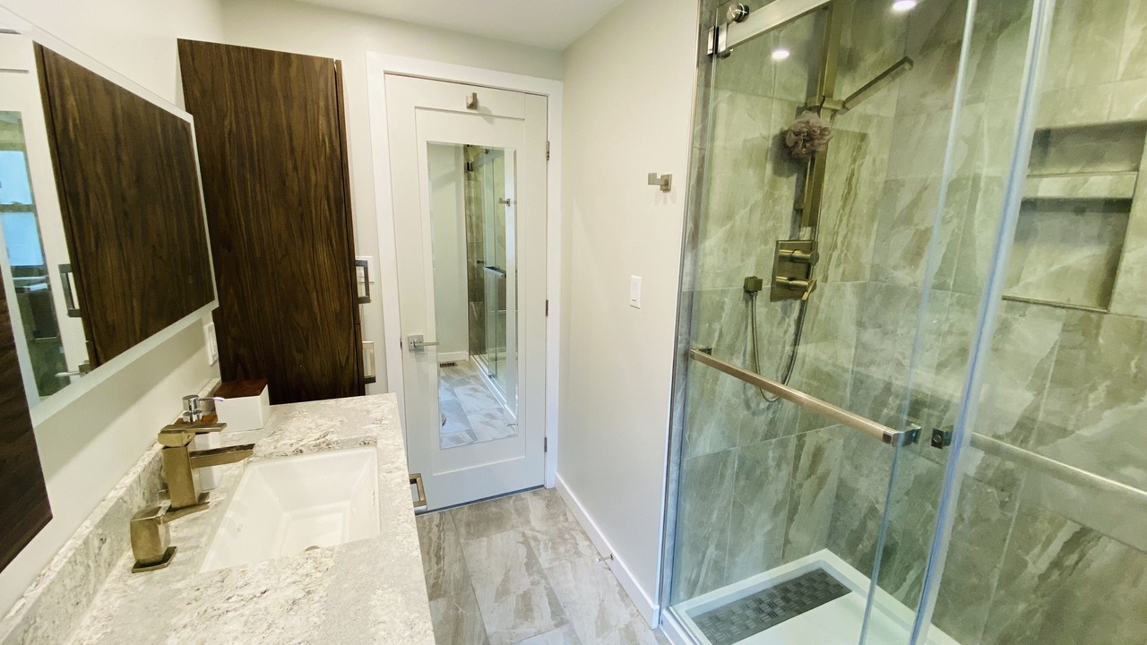 Photo of Bathroom in Lyndhurst