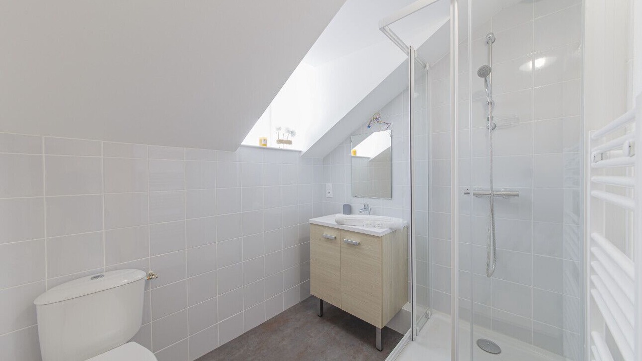 Photo of Bathroom in Laval