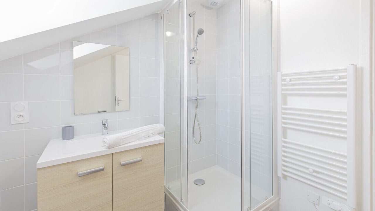 Photo of Bathroom in Laval