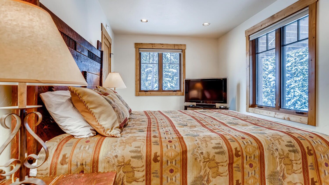 Photo of Bedroom in Quandary Village