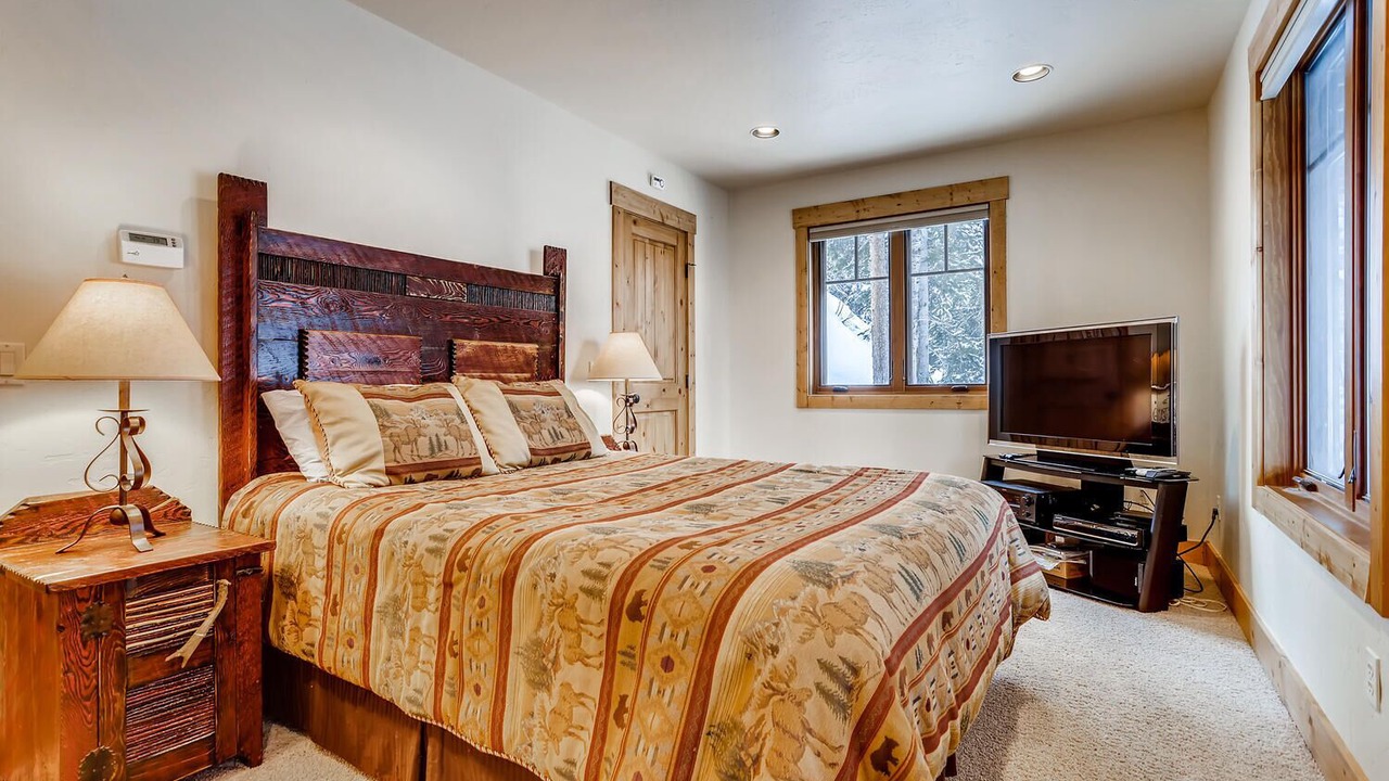 Photo of Bedroom in Quandary Village