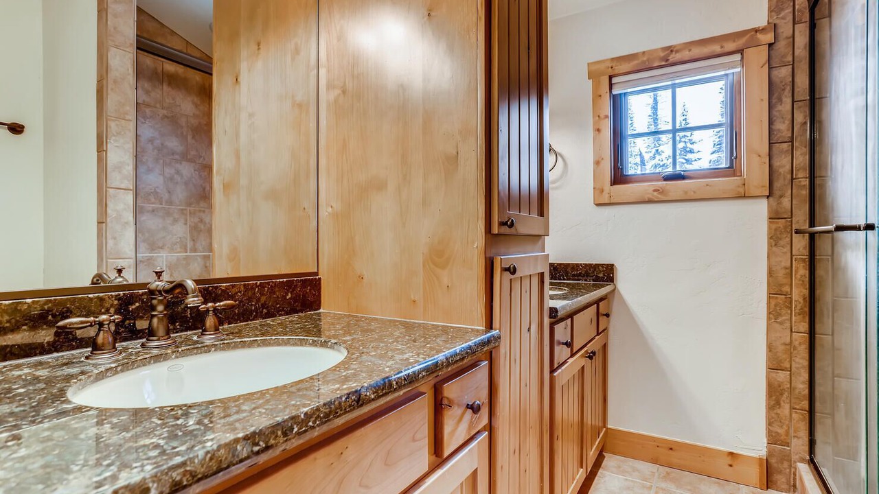 Photo of Bathroom in Quandary Village