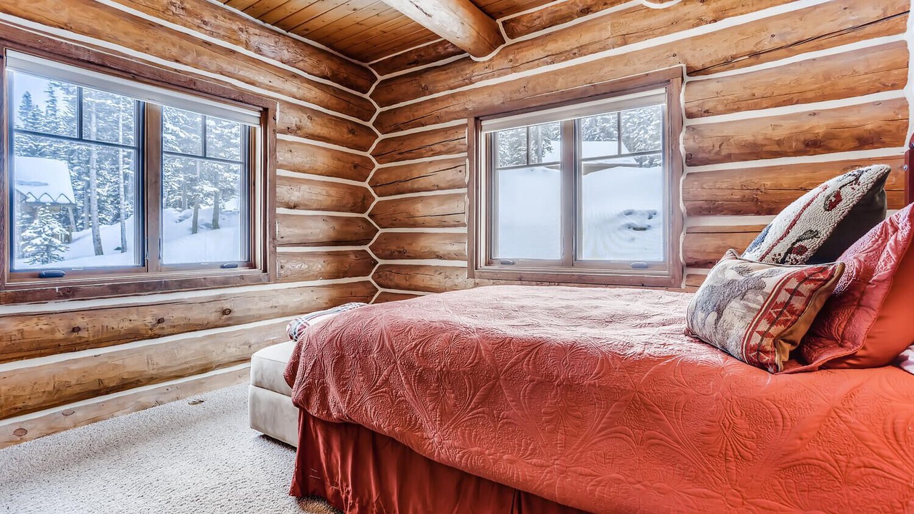 Photo of Bedroom in Quandary Village