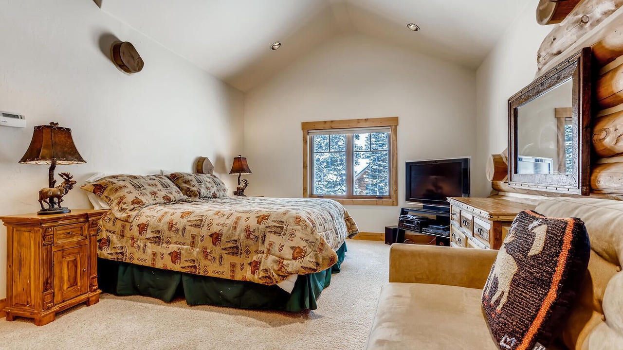 Photo of Bedroom in Quandary Village