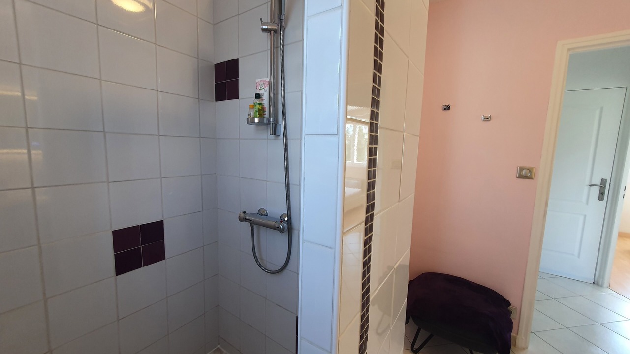 Photo of Bathroom in Le Ledat