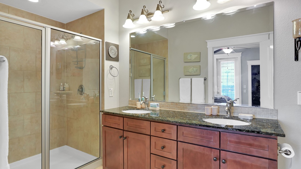 Photo of Bathroom in Red Fish Cove