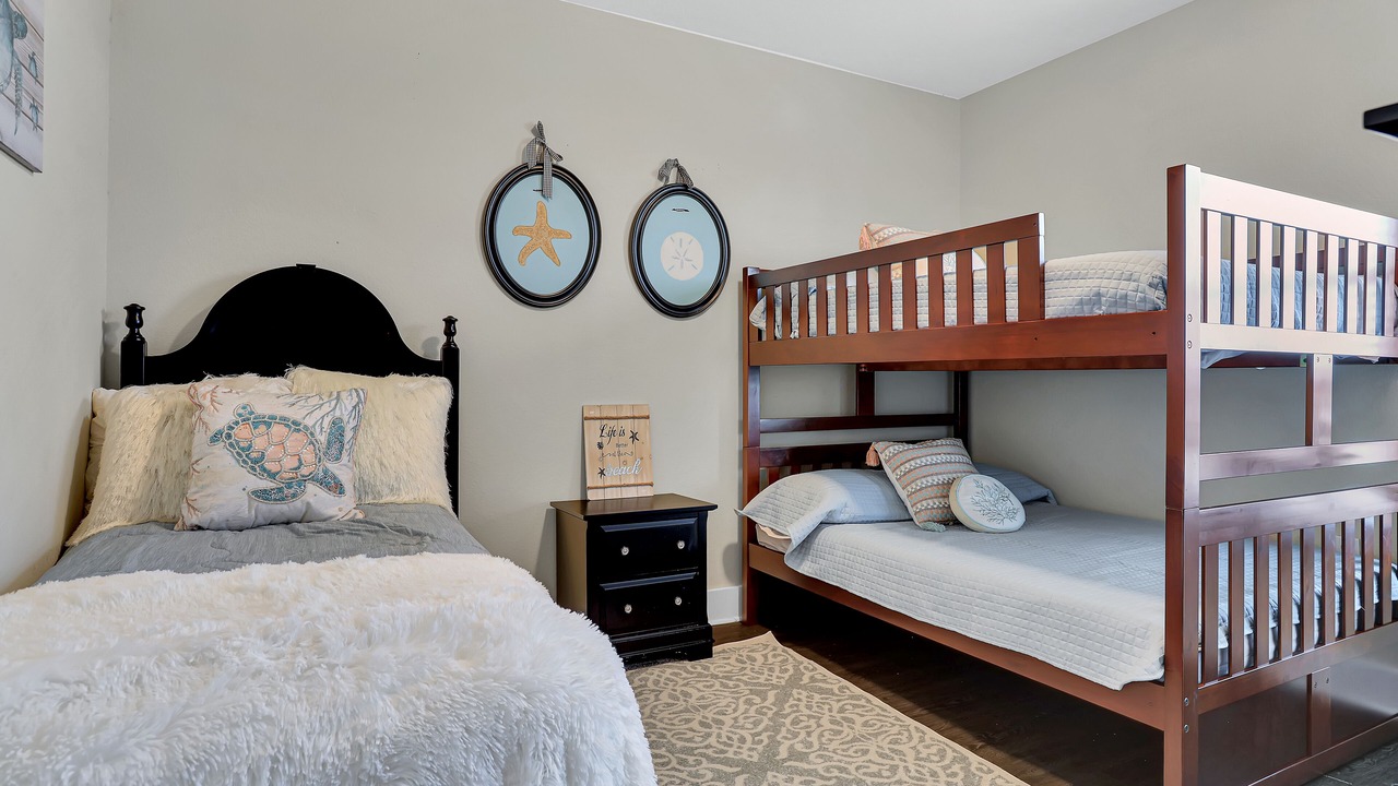 Photo of Bedroom in Red Fish Cove