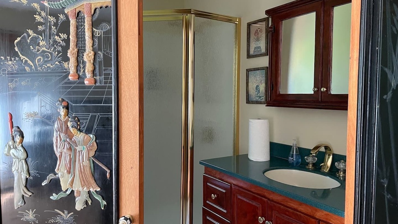 Photo of Bathroom in Baiting Hollow