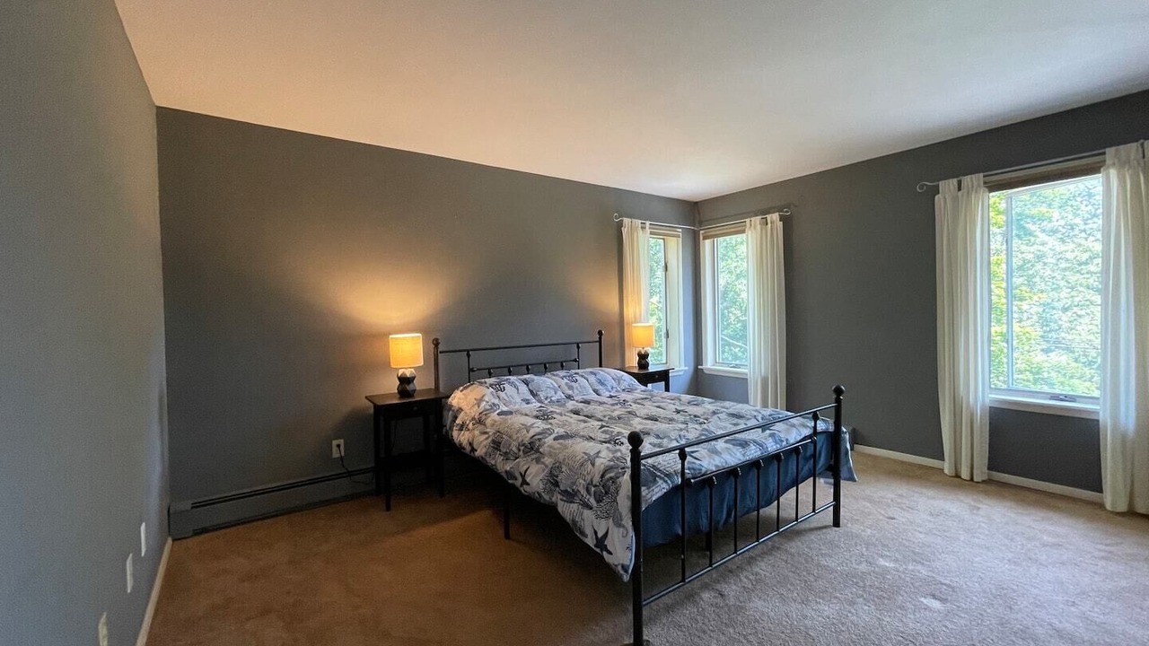 Photo of Others in Baiting Hollow