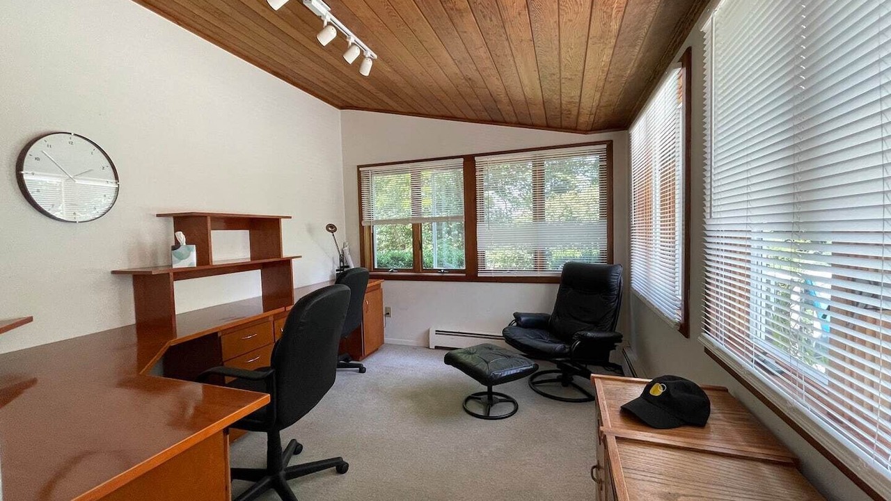 Photo of Others in Baiting Hollow