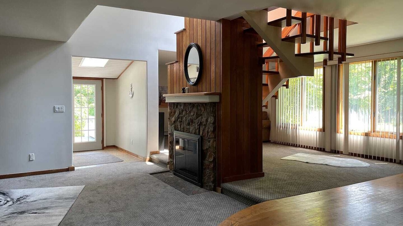 Photo of Livingroom in Baiting Hollow