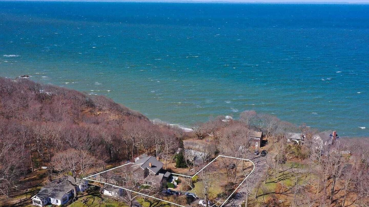 Photo of Others in Baiting Hollow