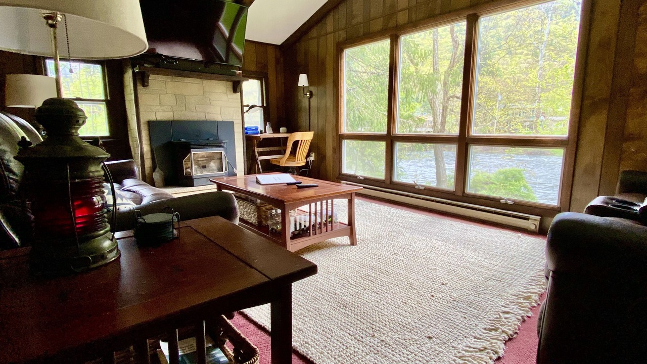 Photo of Livingroom in Waterville