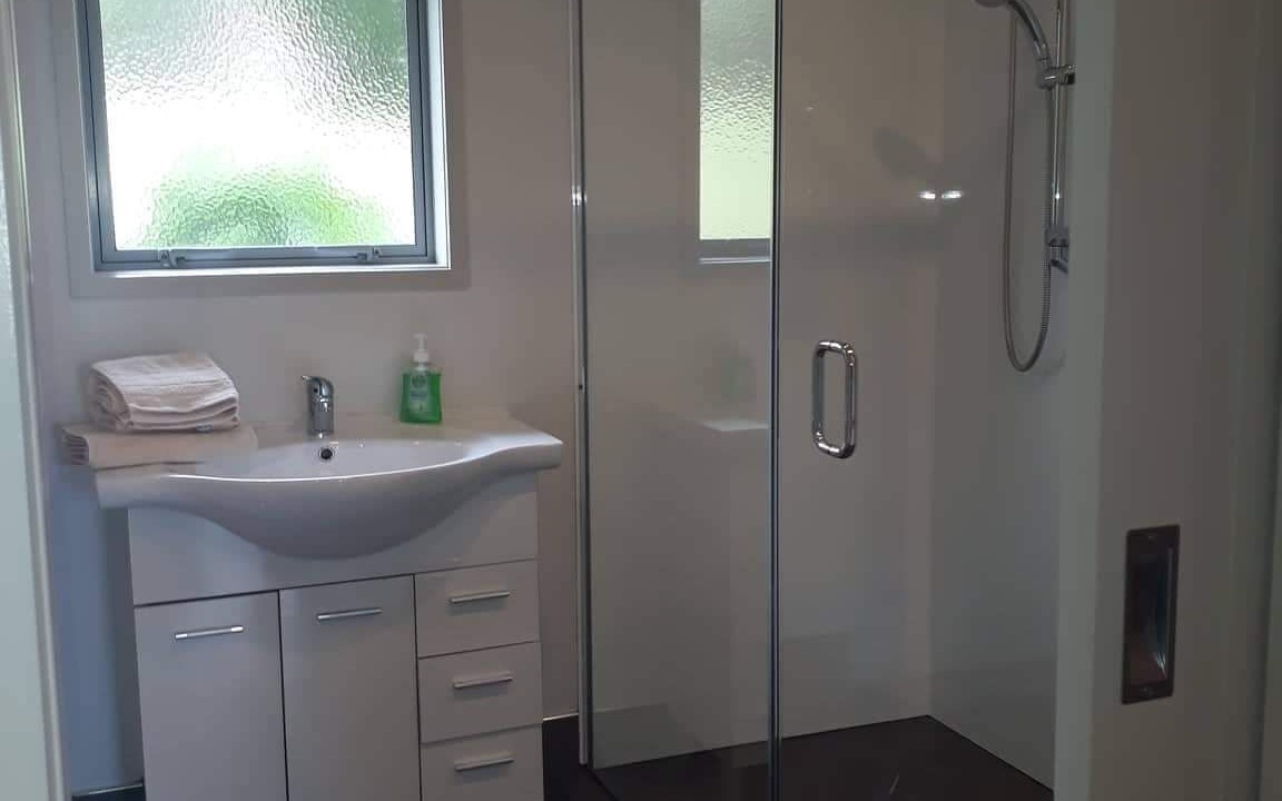 Photo of Bathroom in Omapere