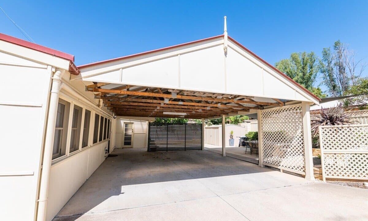 Photo of Outdoor in Bathurst