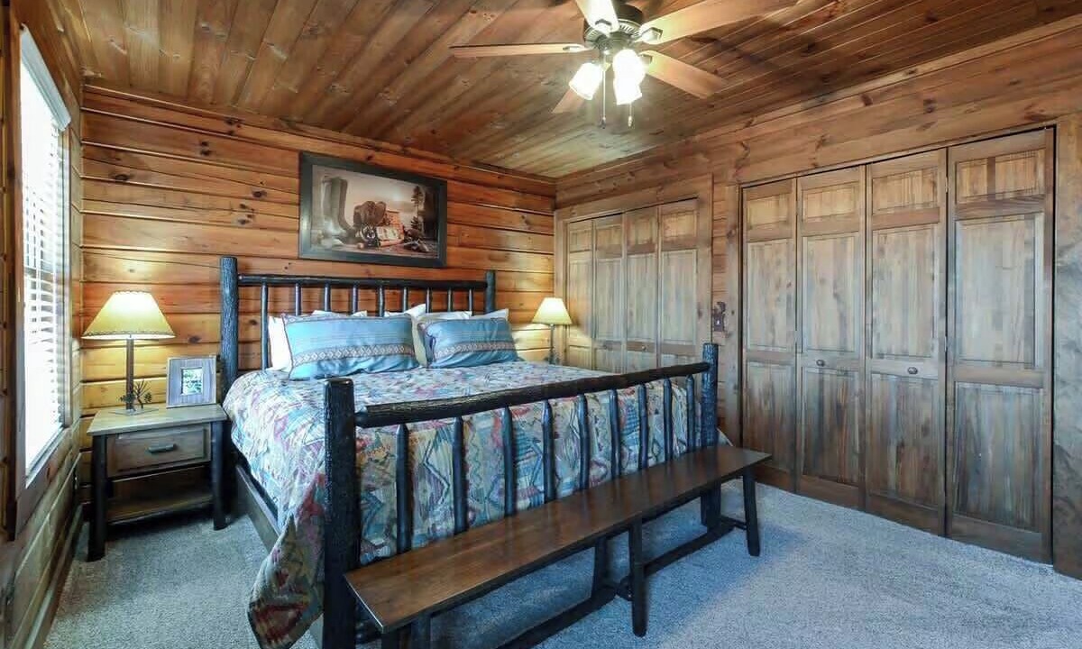 Photo of Bedroom in Big Cedars