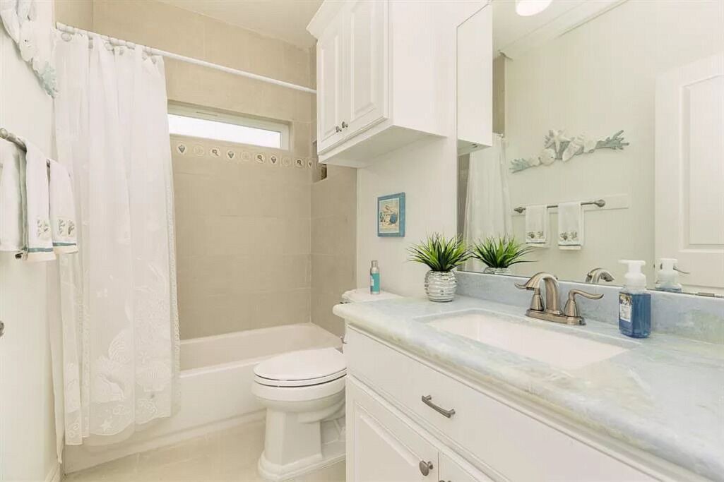 Photo of Bathroom in Pointe San Luis