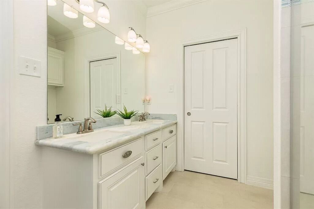 Photo of Bathroom in Pointe San Luis