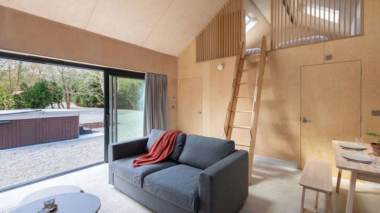 Photo of Others in Etchinghill