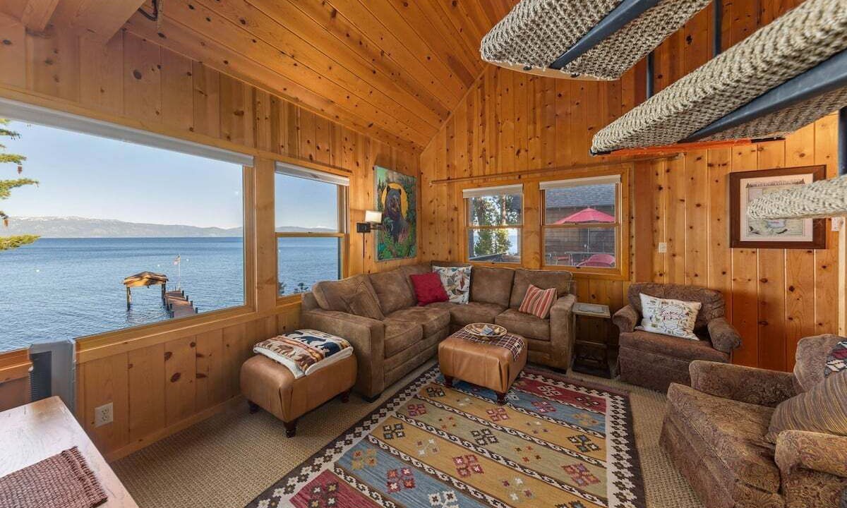 Photo of Bedroom in Cedar Flat