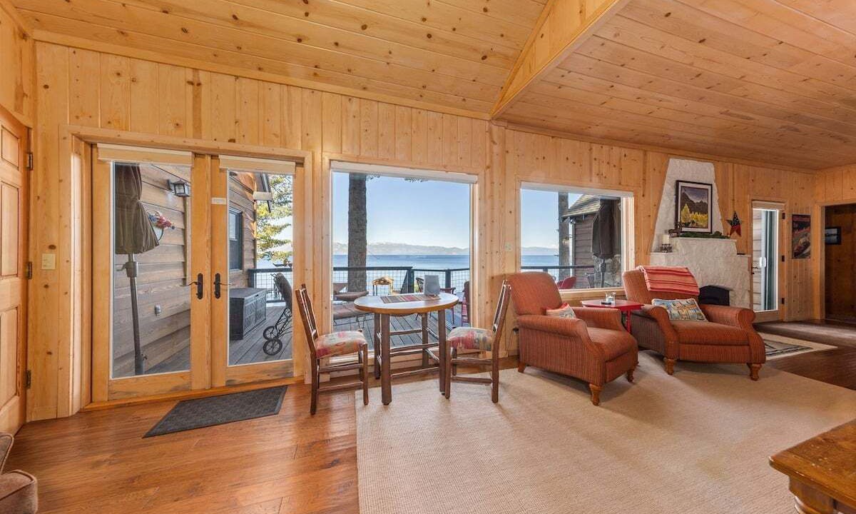 Photo of Livingroom in Cedar Flat