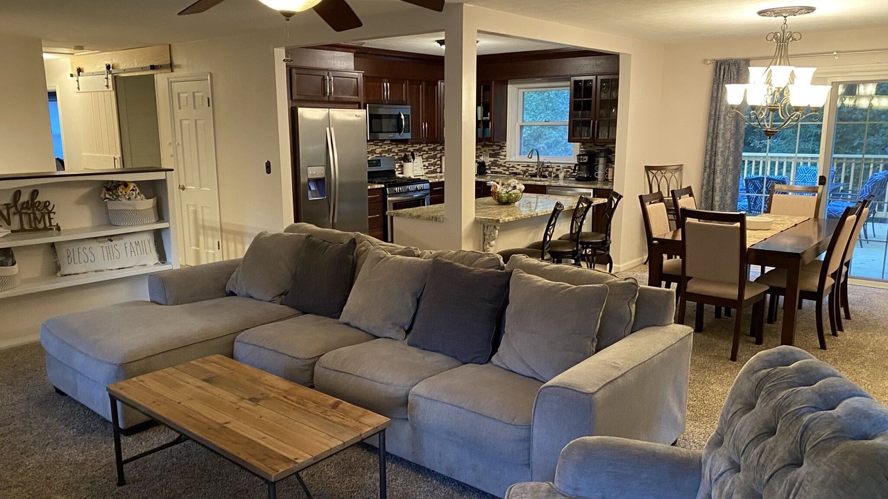 Photo of Livingroom in Grand Rivers