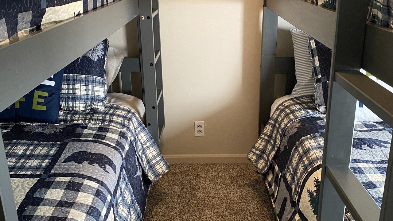 Photo of Bedroom in Grand Rivers