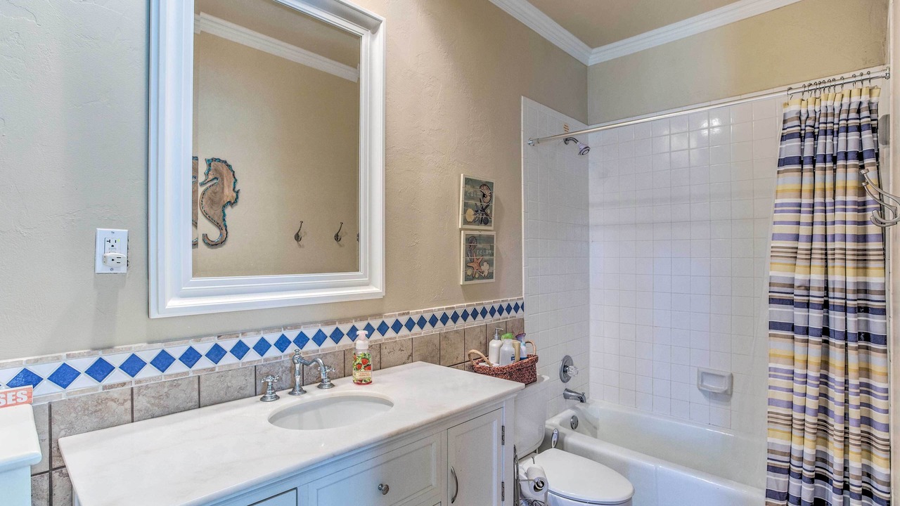 Photo of Bathroom in Pottsboro