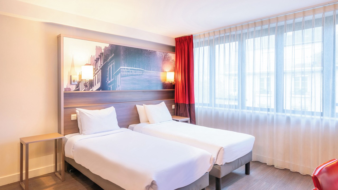 Photo of Bedroom in Caen City Centre