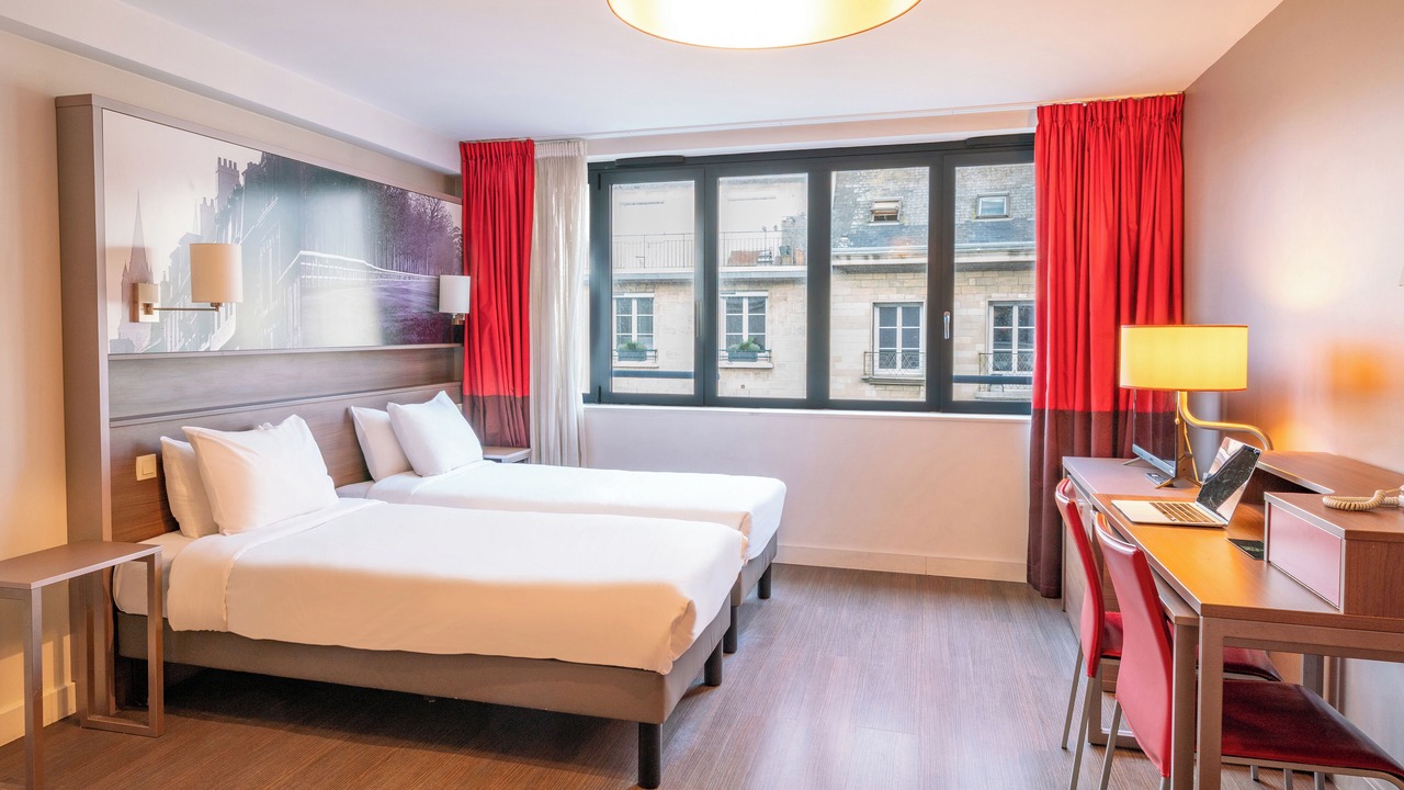 Photo of Bedroom in Caen City Centre