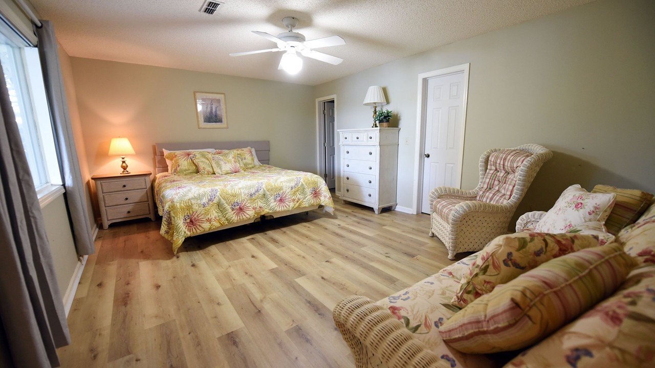 Photo of Bedroom in Blairsville