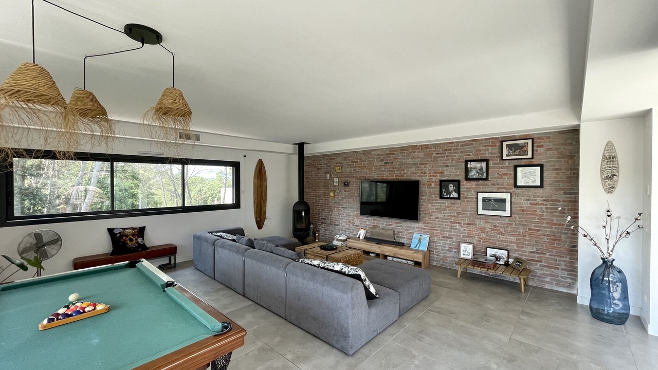 Photo of Livingroom in Saint-Clement-de-Riviere
