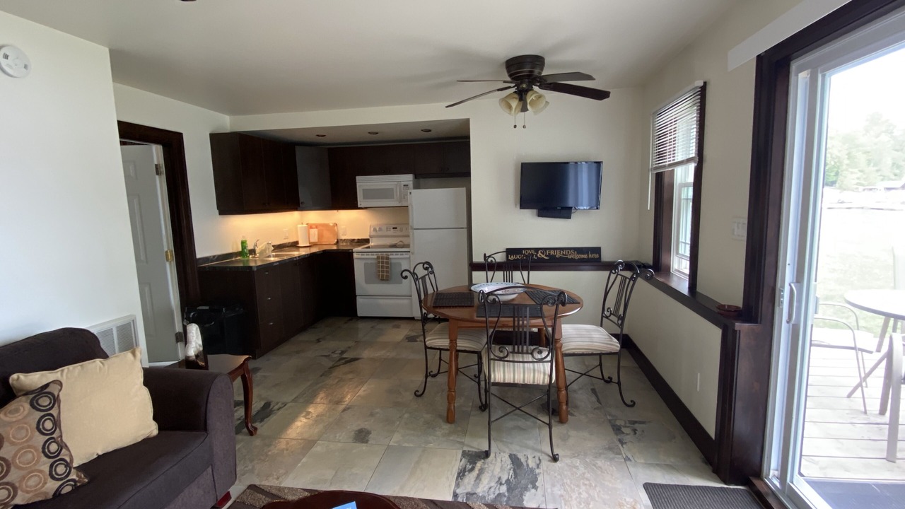 Photo of Livingroom in Utterson