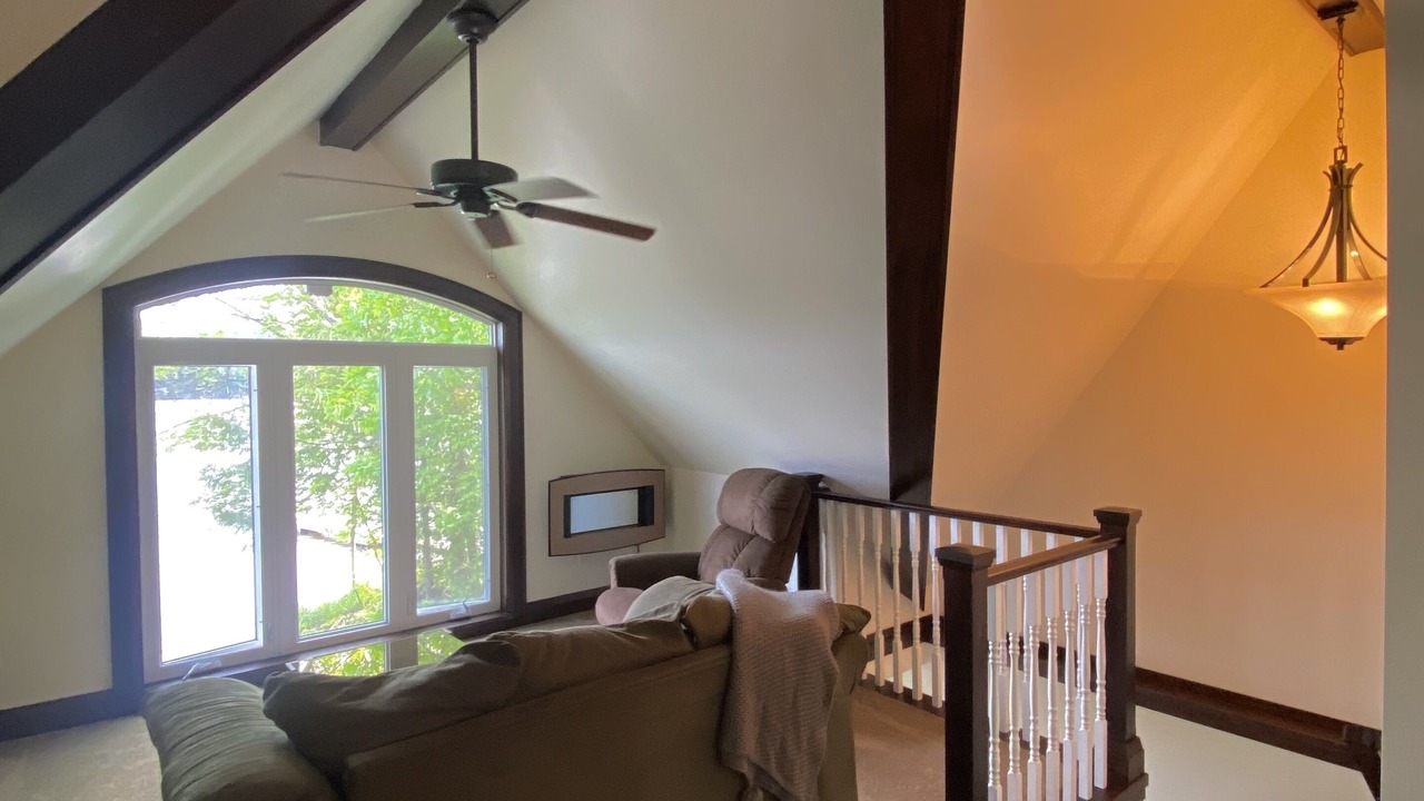 Photo of Livingroom in Utterson