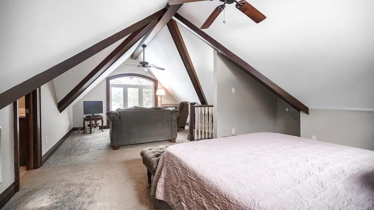 Photo of Bedroom in Utterson