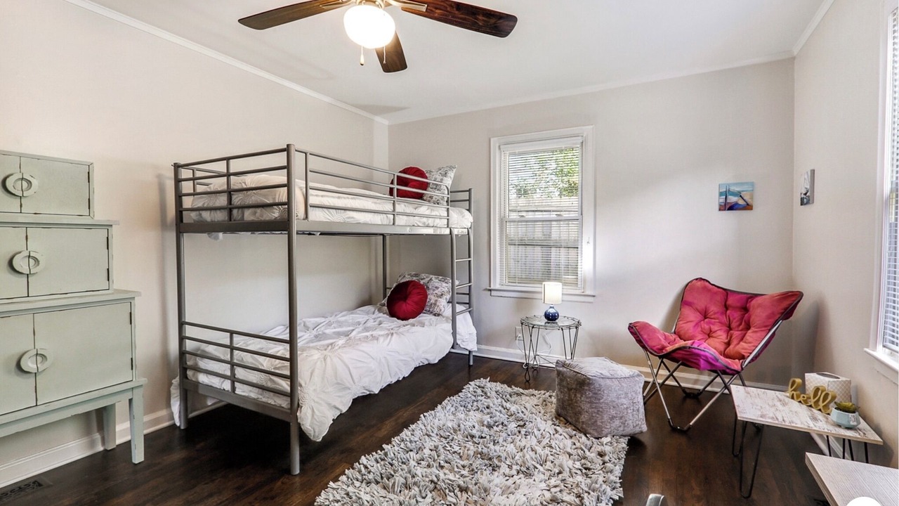 Photo of Bedroom in Belvedere Park