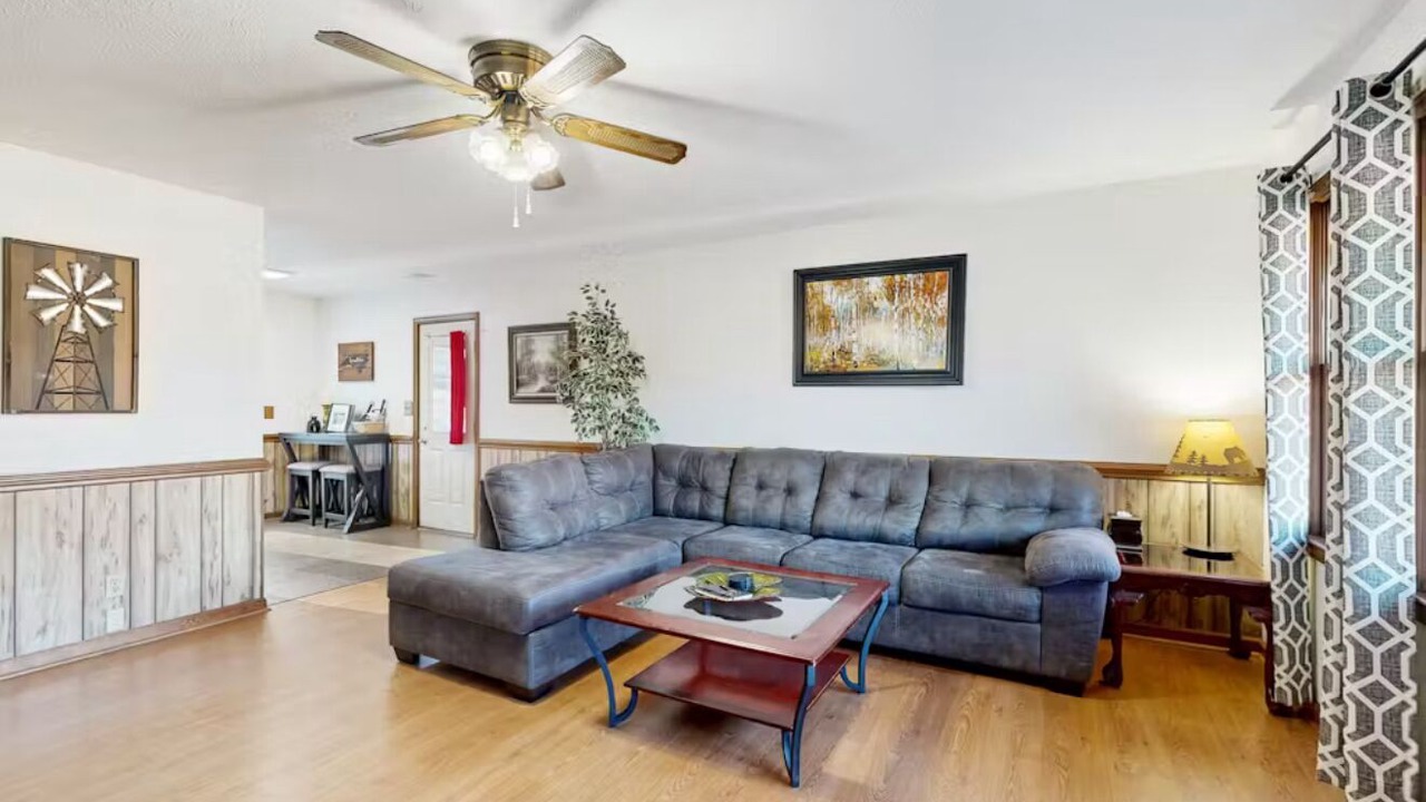 Photo of Livingroom in Hendersonville
