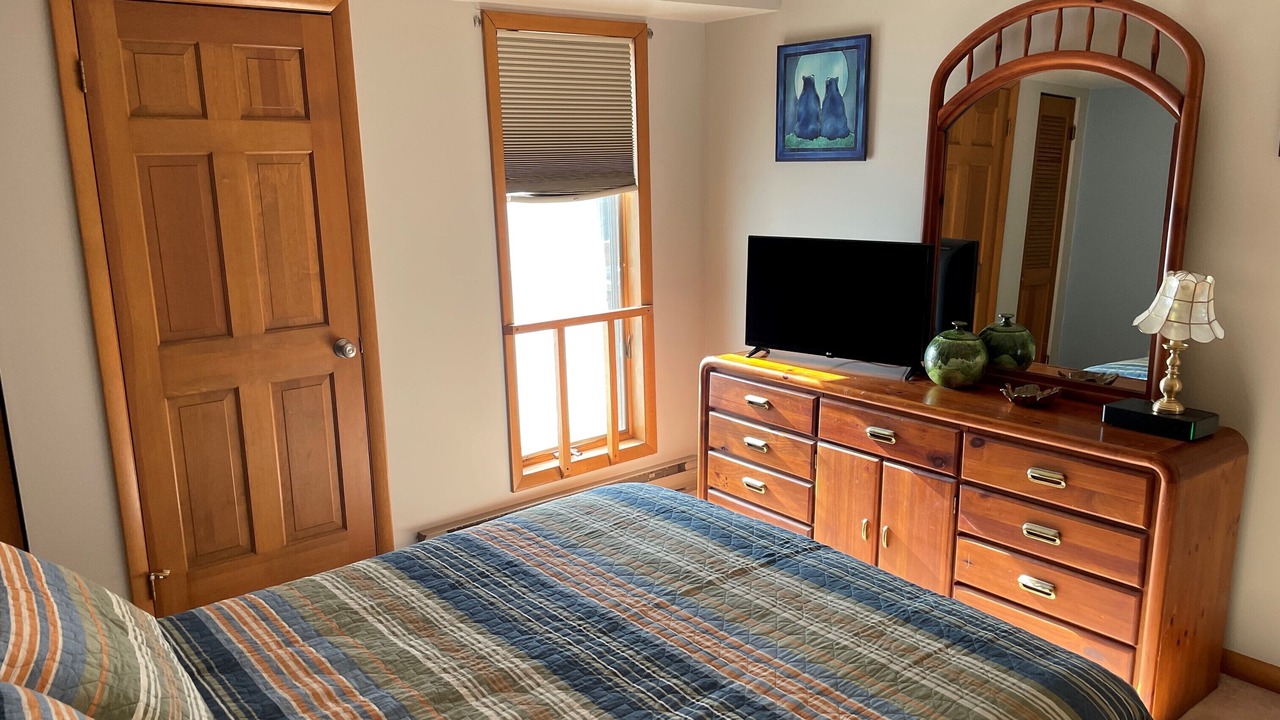 Photo of Bedroom in McHenry
