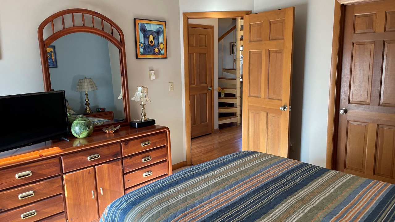 Photo of Bedroom in McHenry